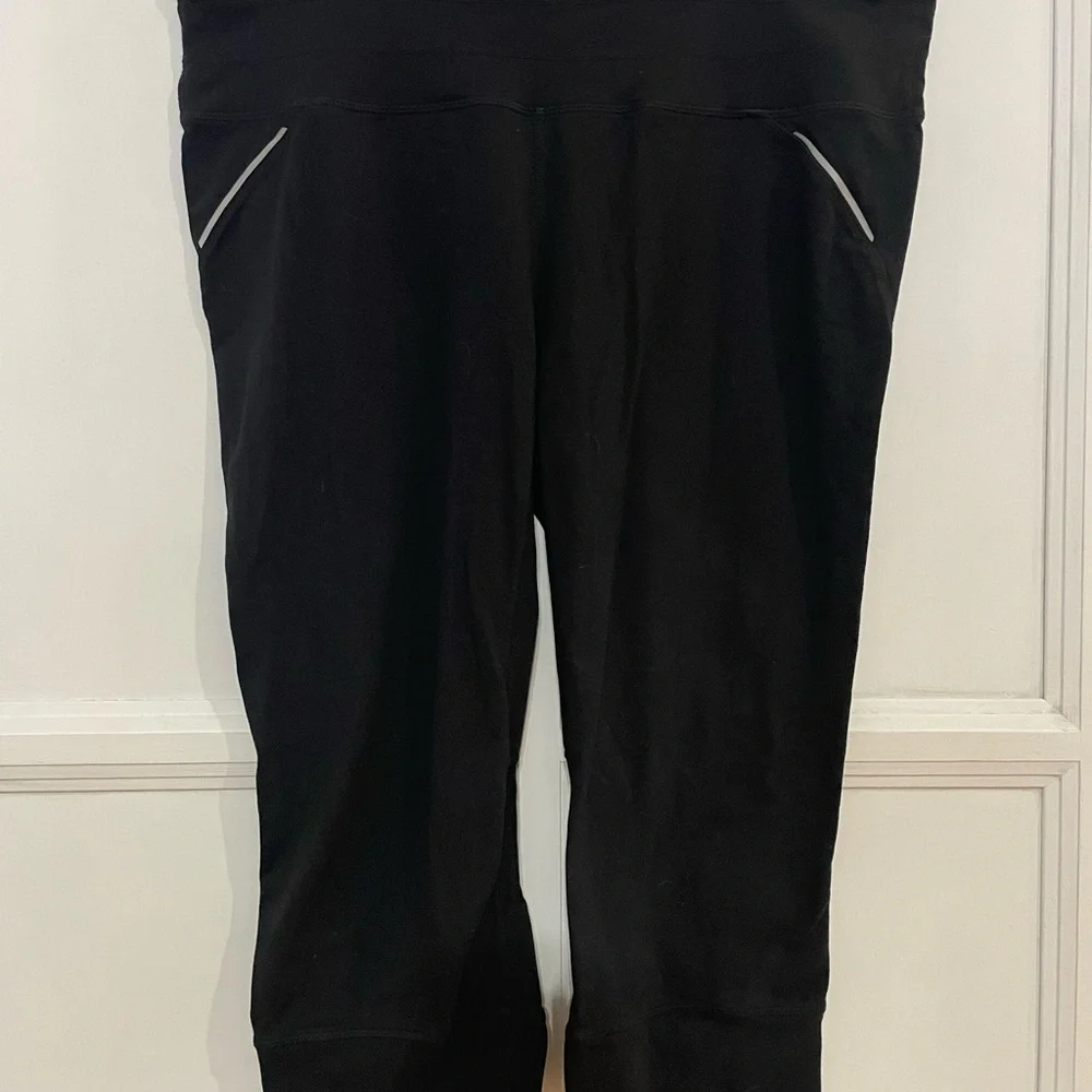 Athleta Relay Capri Leggings Women‎ Size XL - Picture 2 of 7